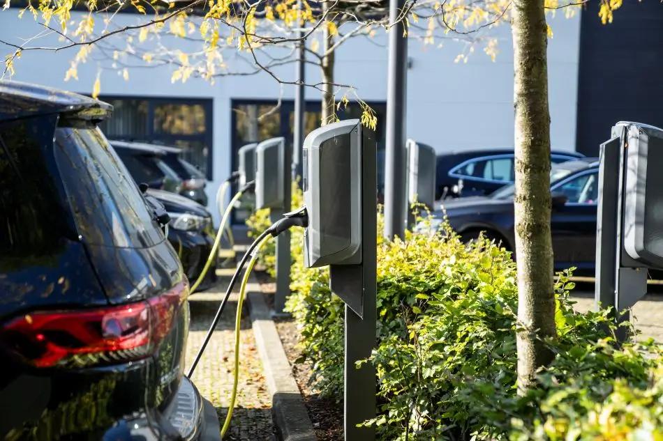 Zakelijke laadoplossingen Eneco eMobility